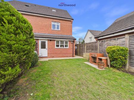 3 bedroom Semi-detached house for sale in Moss Wood Court, Wrexham, Wrexham, LL11