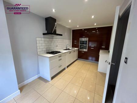 3 bedroom Town house to let in Lambourne Court, Wrexham, Wrexham, LL11