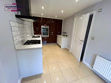 3 bedroom Town house to let in Lambourne Court, Wrexham, Wrexham, LL11