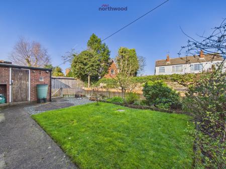 2 bedroom Flat for sale in Smithy Lane, Wrexham, LL12