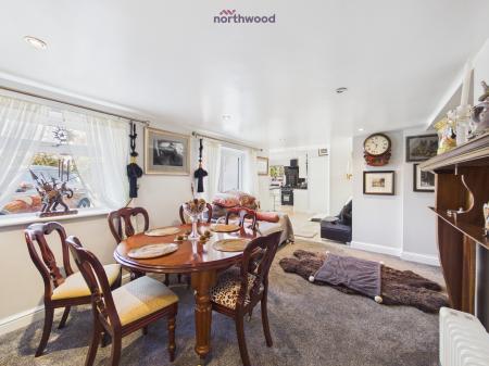 3 bedroom Cottage for sale in Trevalyn, Rossett, Wrexham, LL12