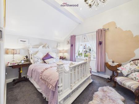 3 bedroom Cottage for sale in Trevalyn, Rossett, Wrexham, LL12