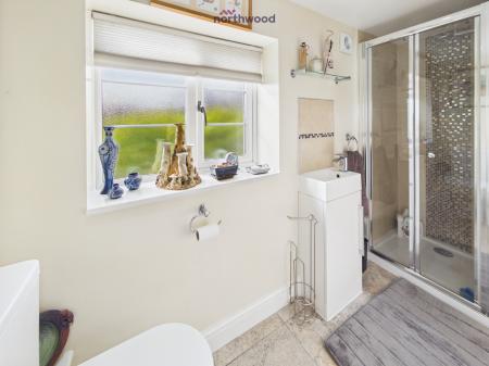 3 bedroom Cottage for sale in Trevalyn, Rossett, Wrexham, LL12