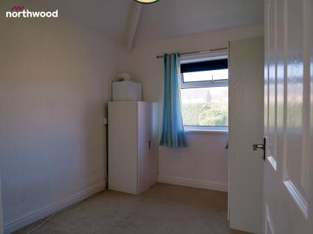 3 bedroom Semi-detached house for sale in Maelor View, Pen Y Cae, Wrexham, LL14