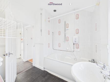 3 bedroom Semi-detached house for sale in Maelor View, Wrexham, LL14