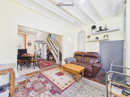 2 bedroom Terraced House for sale in Kingsmills Road, Wrexham, LL13