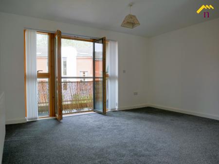 2 bedroom Flat to let in Bentley Place, Wrexham, LL13