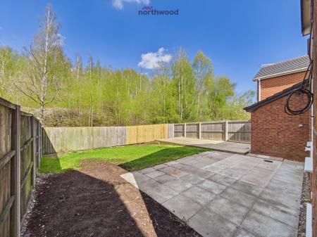 4 bedroom Detached house for sale in Bramble Court, Wrexham, LL12