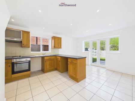 4 bedroom Detached house for sale in Bramble Court, Wrexham, LL12