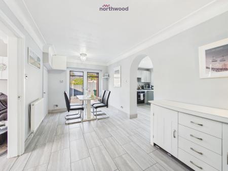 3 bedroom Semi-detached house for sale in Maple Avenue, Wrexham, Wrexham, LL12