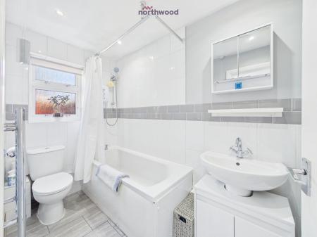 3 bedroom Semi-detached house for sale in Maple Avenue, Wrexham, Wrexham, LL12