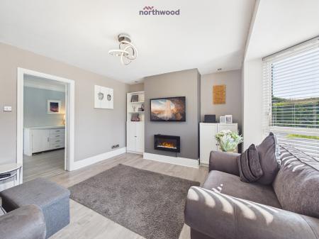 3 bedroom Semi-detached house for sale in Maple Avenue, Wrexham, Wrexham, LL12