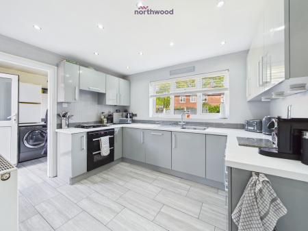 3 bedroom Semi-detached house for sale in Maple Avenue, Wrexham, Wrexham, LL12