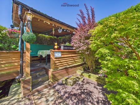 3 bedroom Semi-detached house for sale in Chester Road, Wrexham, LL12