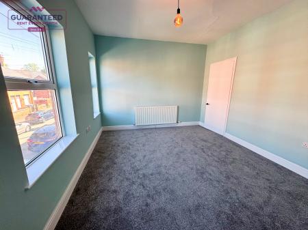 2 bedroom Terraced House to let in Hampden Road, Wrexham, LL13