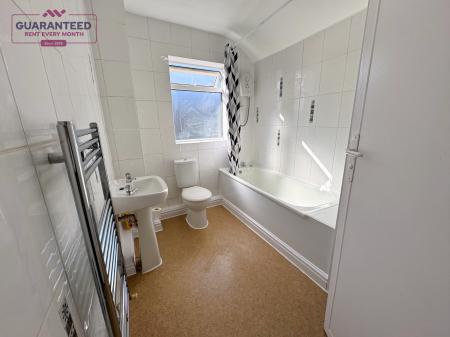 2 bedroom Terraced House to let in Hampden Road, Wrexham, LL13