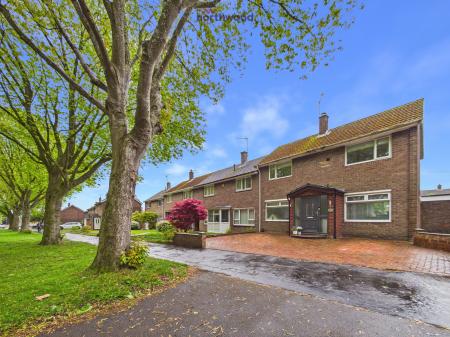 Herbert Jennings Avenue, Wrexham, Wrexham, LL12