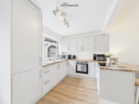 3 bedroom Semi-detached house for sale in Herbert Jennings Avenue, Wrexham, Wrexham, LL12