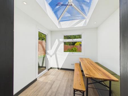 2 bedroom Terraced House for sale in Wynnstay Lane, Marford, LL12