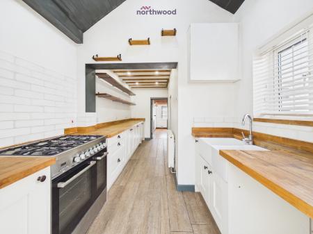 2 bedroom Terraced House for sale in Wynnstay Lane, Marford, LL12