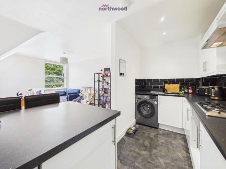 1 bedroom Flat for sale in Corunna Court, Wrexham, LL13