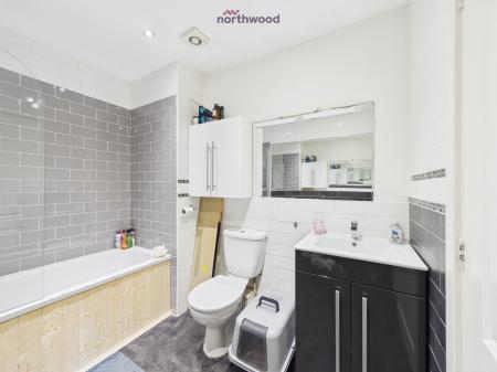 1 bedroom Flat for sale in Corunna Court, Wrexham, LL13