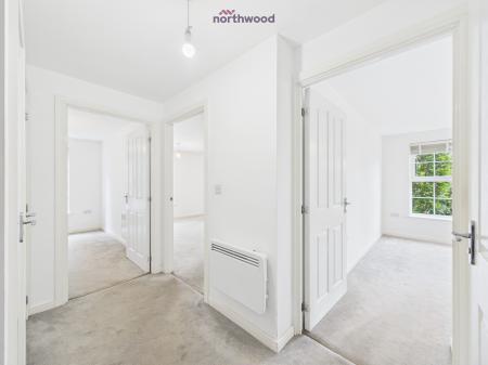 2 bedroom Flat for sale in Llys Nantgarw, Wrexham, LL13