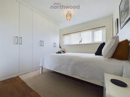 2 bedroom Semi-detached bungalow for sale in Crathie Place, Wrexham, LL11