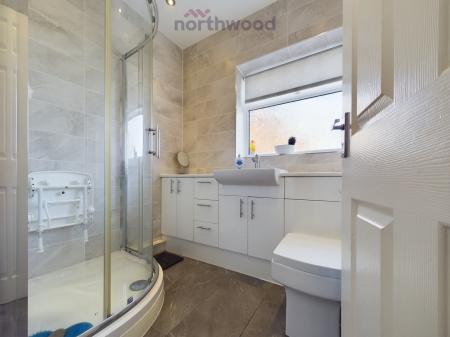 2 bedroom Semi-detached bungalow for sale in Crathie Place, Wrexham, LL11