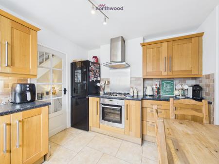 2 bedroom Terraced House for sale in Tan Y Dre, Wrexham, LL13