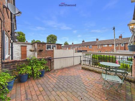 2 bedroom Terraced House for sale in Tan Y Dre, Wrexham, LL13