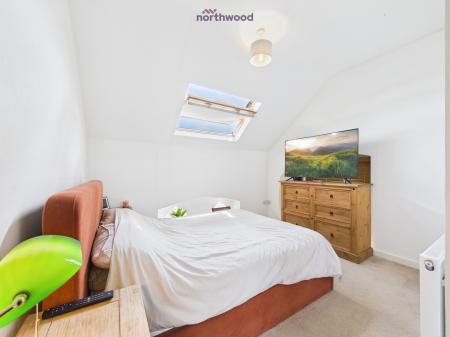 2 bedroom Character Property for sale in St. Albans Road, Wrexham, LL11