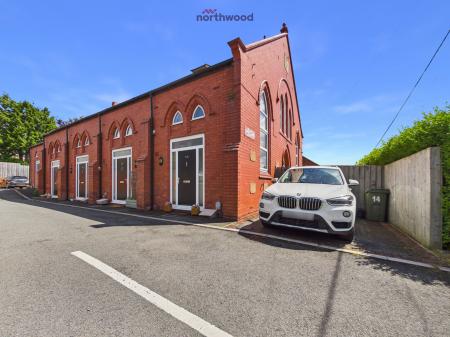 2 bedroom Character Property for sale in St. Albans Road, Wrexham, LL11