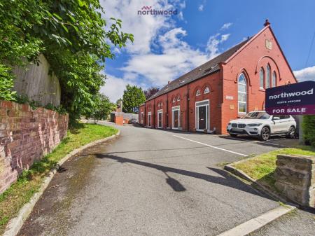 2 bedroom Character Property for sale in St. Albans Road, Wrexham, LL11