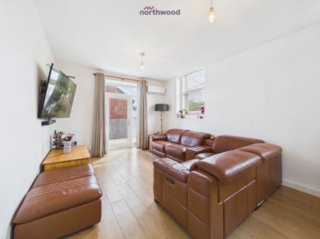 2 bedroom Character Property for sale in St. Albans Road, Wrexham, LL11