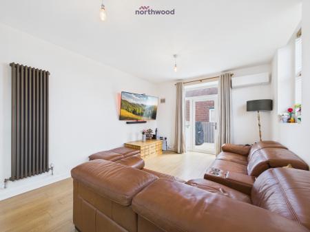 2 bedroom Character Property for sale in St. Albans Road, Wrexham, LL11