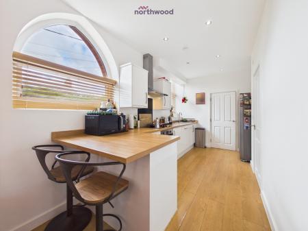 2 bedroom Character Property for sale in St. Albans Road, Wrexham, LL11