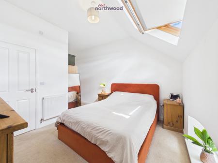 2 bedroom Character Property for sale in St. Albans Road, Wrexham, LL11