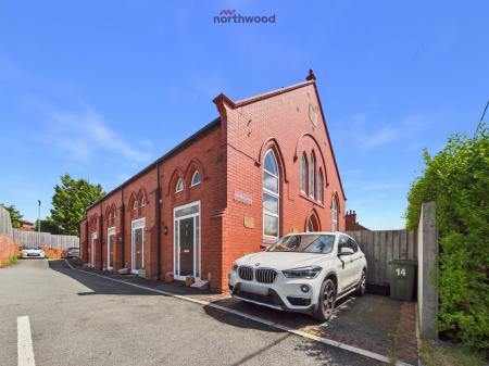 2 bedroom Character Property for sale in St. Albans Road, Wrexham, LL11