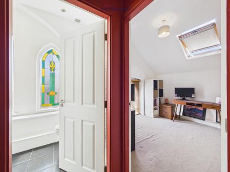 2 bedroom Character Property for sale in St. Albans Road, Wrexham, LL11