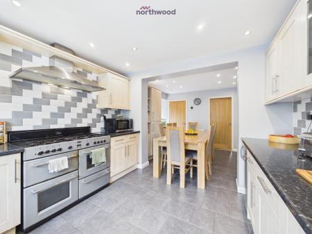 4 bedroom Detached house for sale in Ashburn Way, Wrexham, LL13