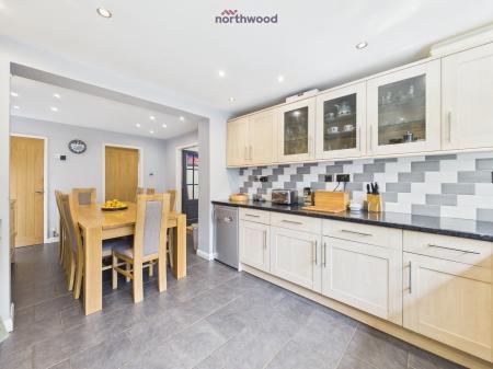 4 bedroom Detached house for sale in Ashburn Way, Wrexham, LL13