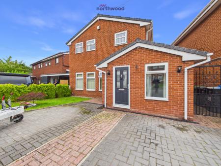 4 bedroom Detached house for sale in Ashburn Way, Wrexham, LL13