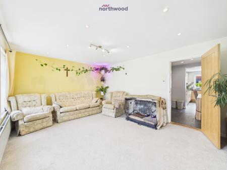 4 bedroom Detached house for sale in Ashburn Way, Wrexham, LL13