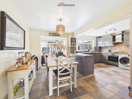 3 bedroom Detached house for sale in Ithens Way, Wrexham, LL13