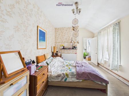 4 bedroom Semi-detached house for sale in High Street, Wrexham, LL14