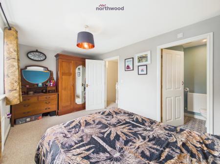 4 bedroom Semi-detached house for sale in Heulfan Way, Gwersyllt, Wrexham, LL11
