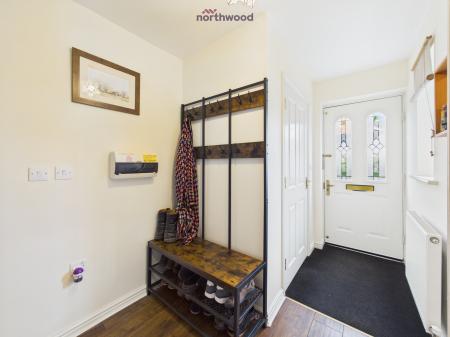 4 bedroom Semi-detached house for sale in Heulfan Way, Gwersyllt, Wrexham, LL11