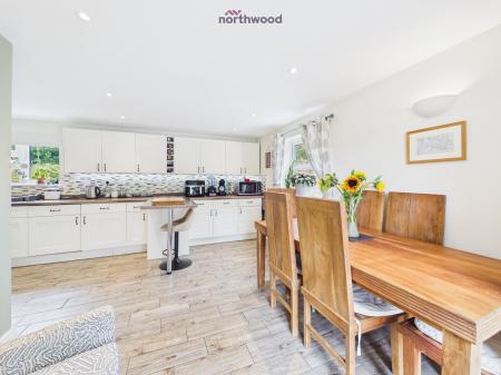 4 bedroom Semi-detached house for sale in Coed Y Felin Road, Brymbo, Wrexham, LL11