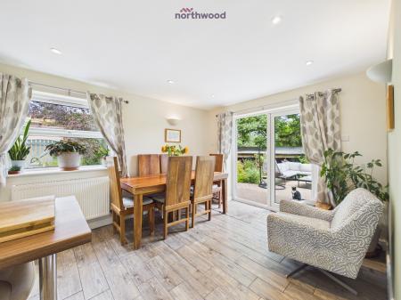 4 bedroom Semi-detached house for sale in Coed Y Felin Road, Brymbo, Wrexham, LL11